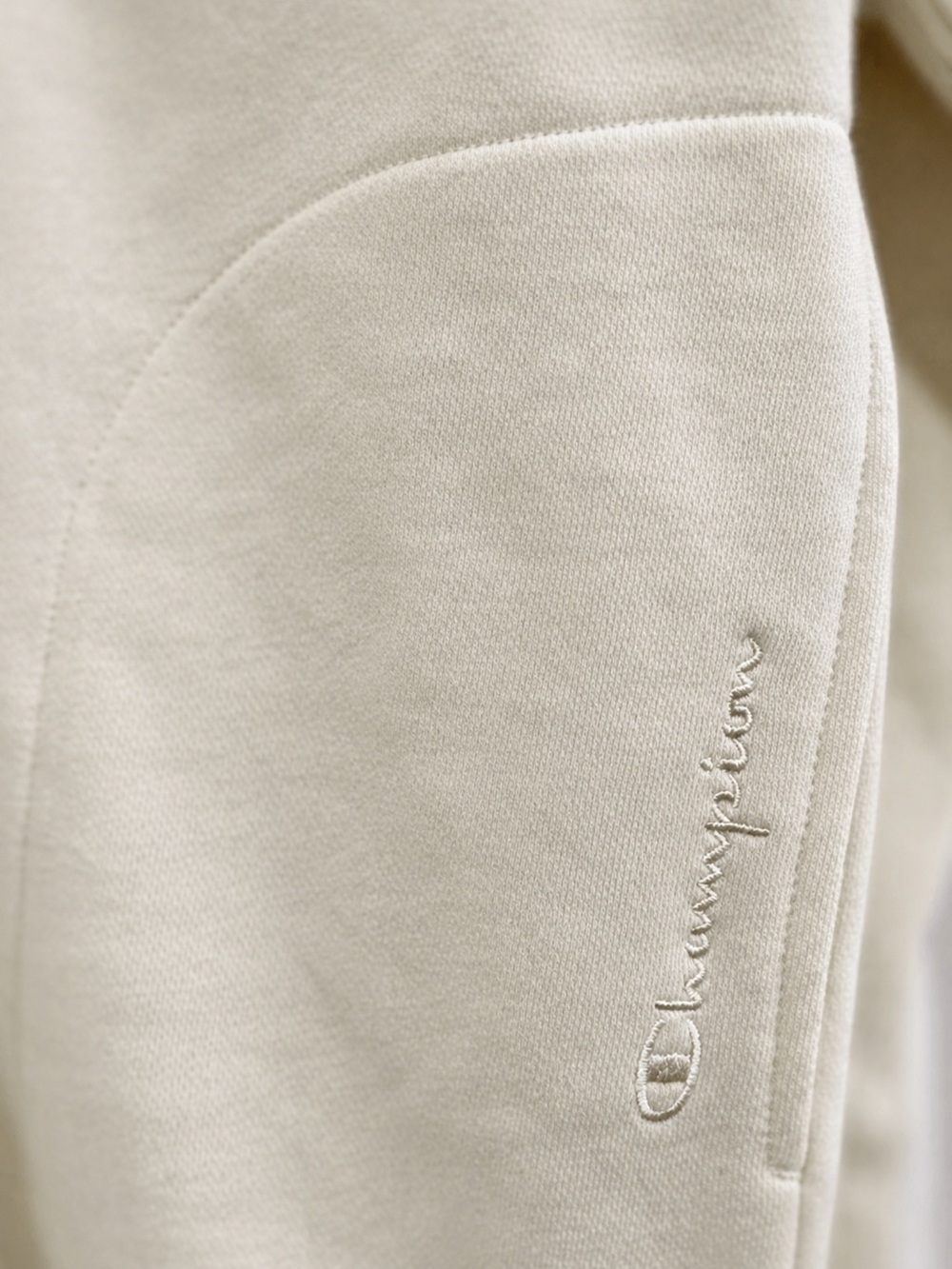 Champion Reverse Weave V-Neck Sweatshirt Women’s Small Cream Pockets NWT - Picture 5 of 5